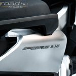 Nevében robogó – de igazából a Forza 750 ténylegesen egyesíti a motorok és a robogók előnyeit