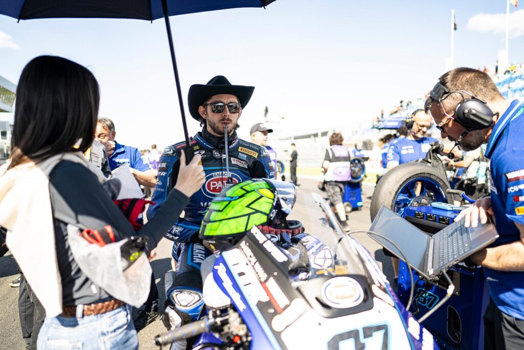 Balaton Park WorldSBK szombat: Yamaha-dominancia, dráma és kemény csaták