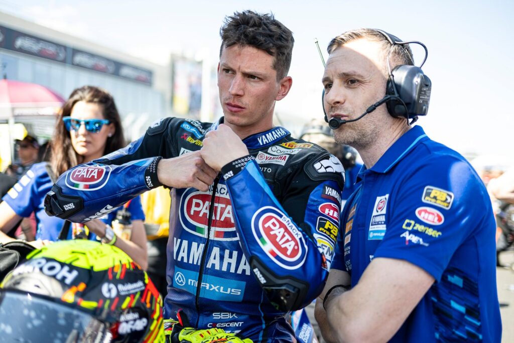 Balaton Park WorldSBK szombat: Yamaha-dominancia, dráma és kemény csaták