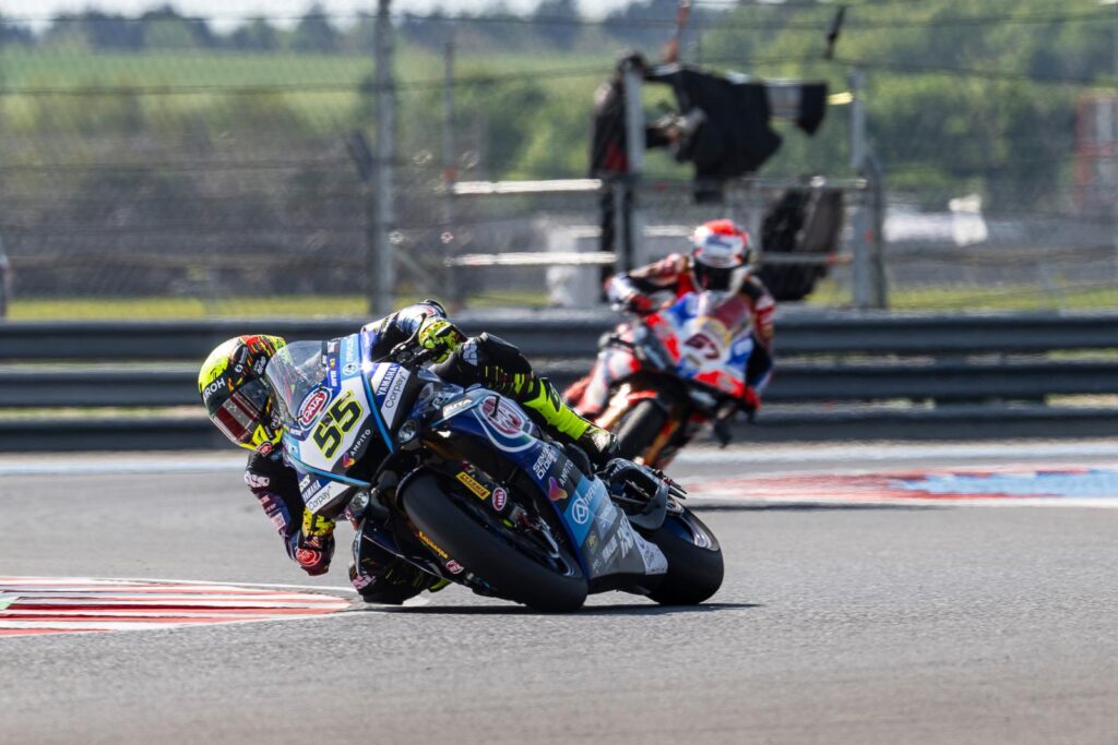 Balaton Park WorldSBK szombat: Yamaha-dominancia, dráma és kemény csaták
