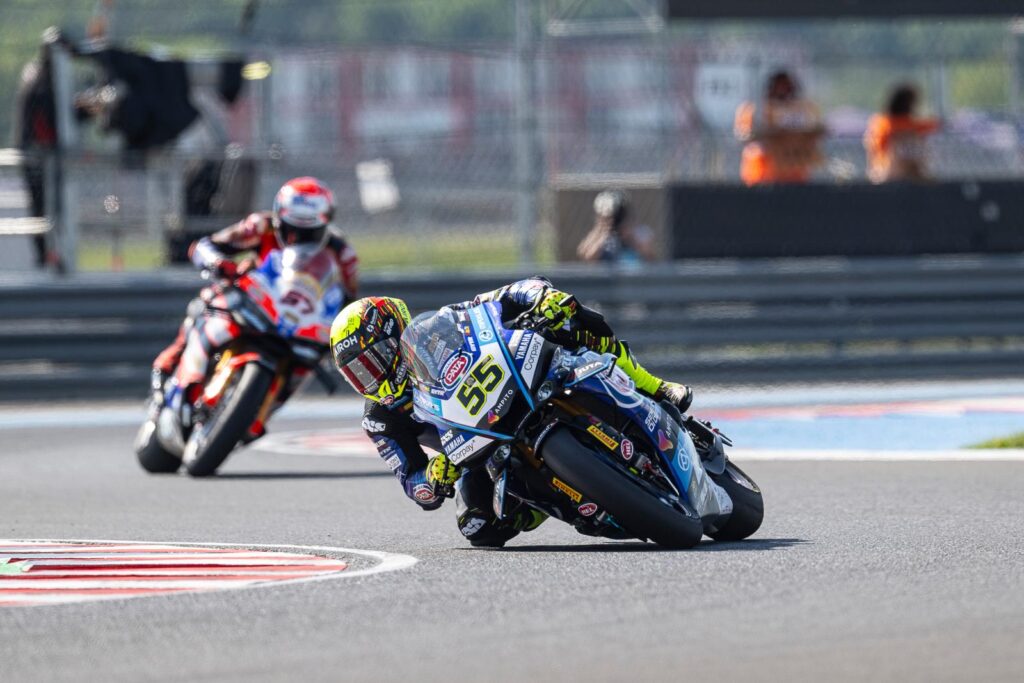 Balaton Park WorldSBK szombat: Yamaha-dominancia, dráma és kemény csaták