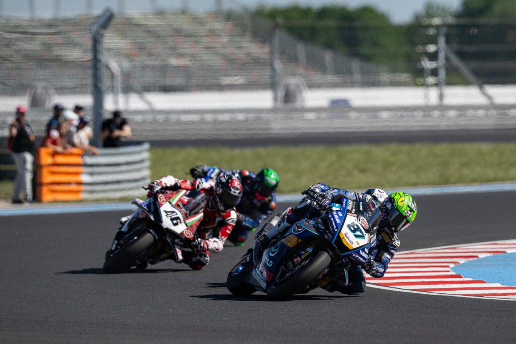 Balaton Park WorldSBK vasárnap: Ducati dominancia, Yamaha felzárkózás és drámai fordulatok