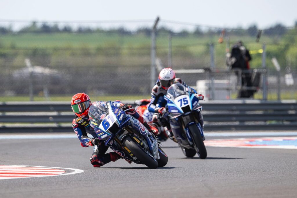 Balaton Park WorldSBK szombat: Yamaha-dominancia, dráma és kemény csaták