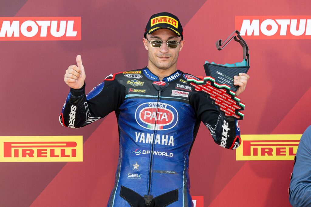 Balaton Park WorldSBK szombat: Yamaha-dominancia, dráma és kemény csaták