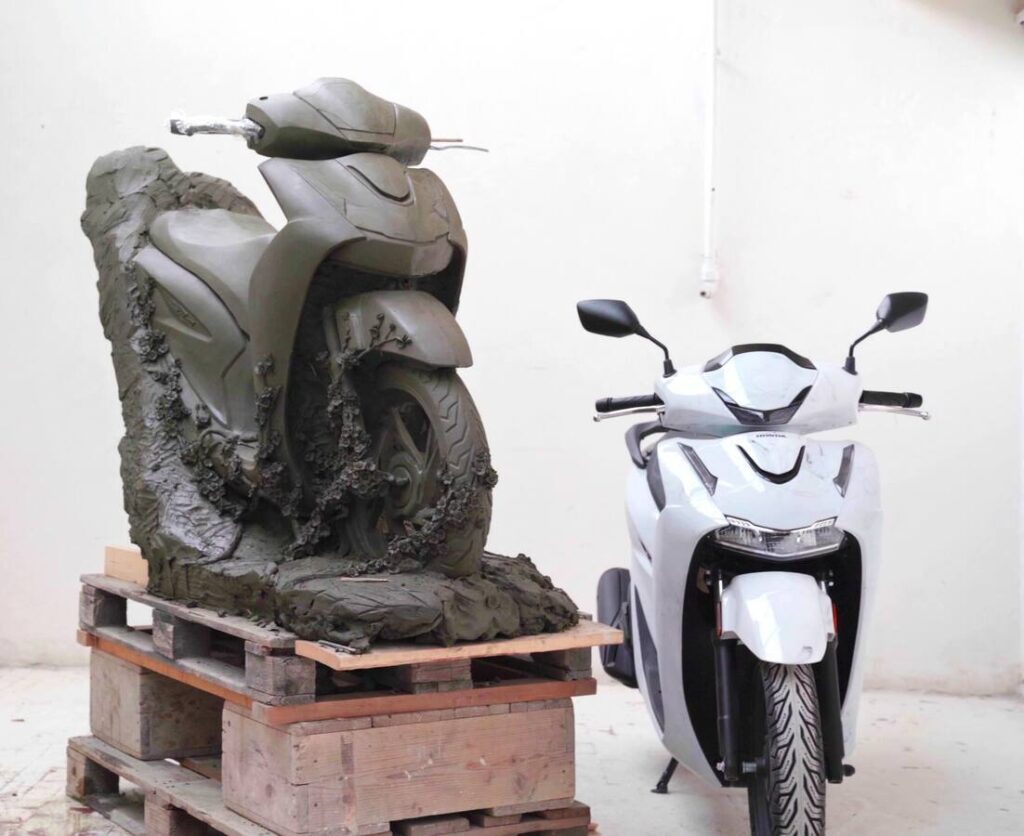 A Honda márványba faragta az SH125i robogóját