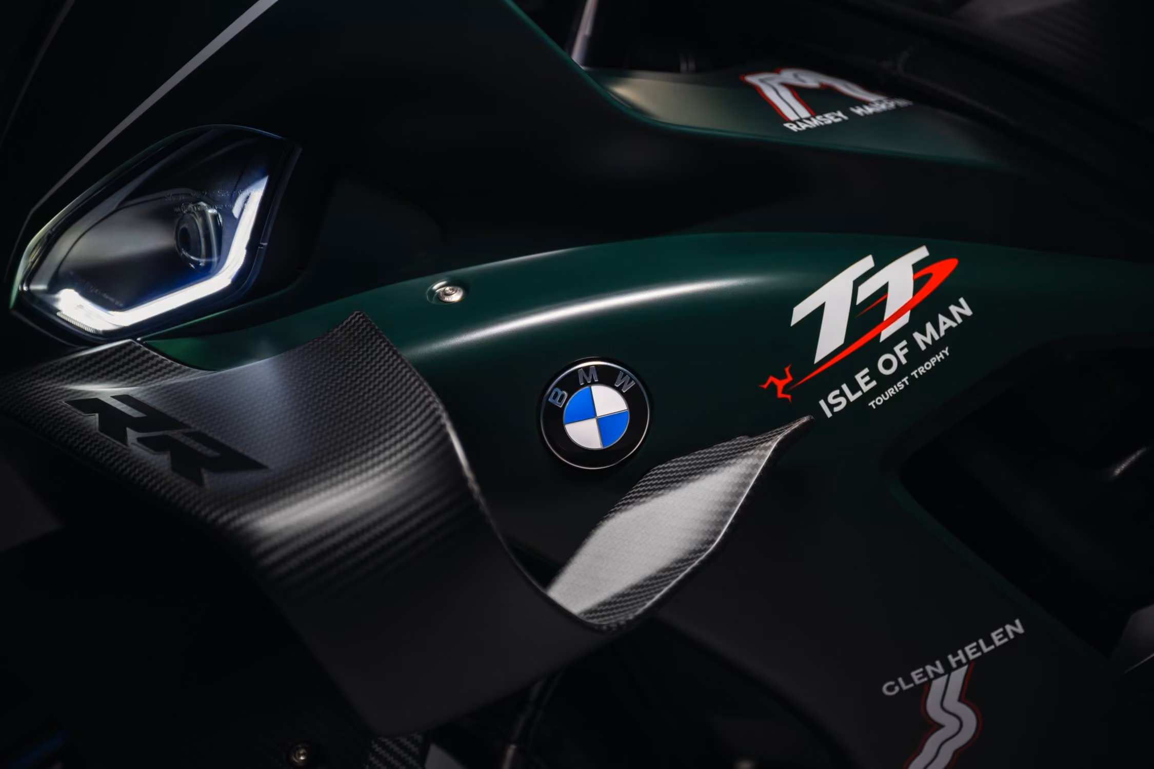 BMW M 1000 RR Limited Edition Isle of Man TT – 115 darab készül a TT-legenda tiszteletére BMW M 1000 RR Limited Edition Isle of Man TT – 115 darab készül a TT-legenda tiszteletére