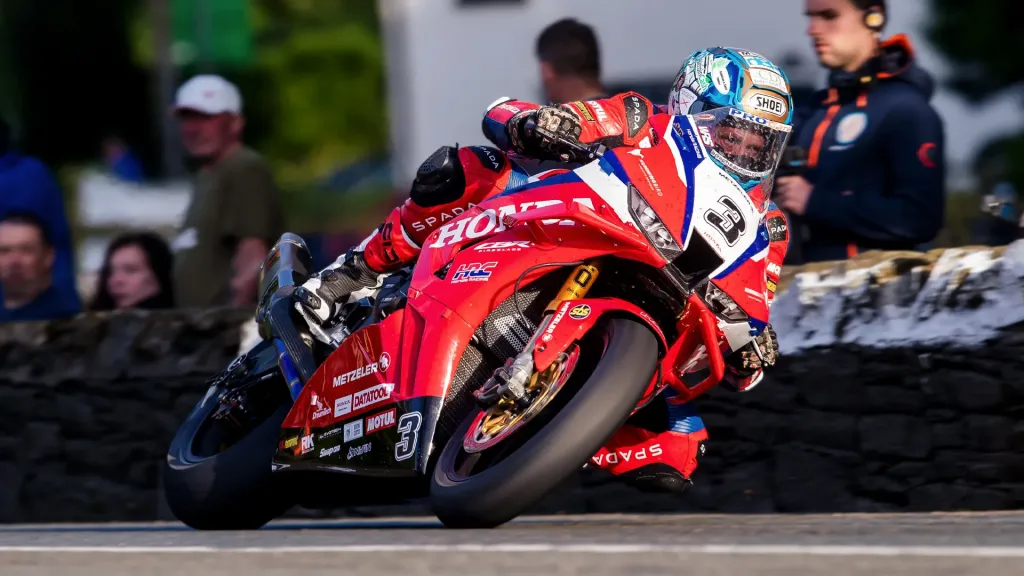 Dean Harrison rekordtempóval nyitotta a TT 2026 első hivatalos kvalifikációját