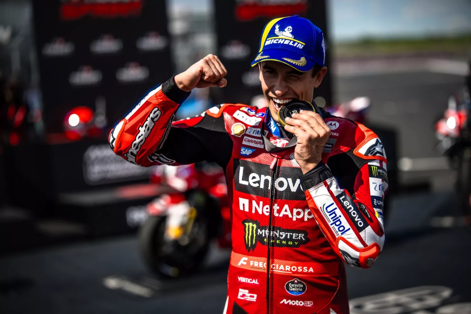Márquez meghódította Magyarországot: bukás után pole, majd Sprint-diadal a Balaton Parkon, KTM 2. hely, az Aprilia három motorral támadta az élmezőnyt