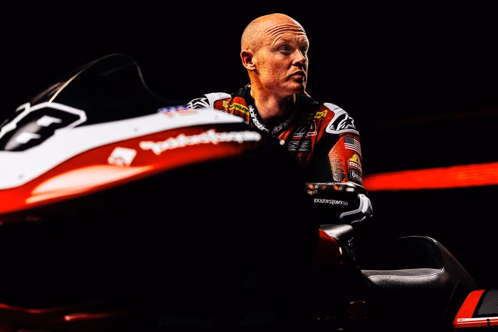 MotoGP-dobogós sztár érkezik a Harley-Davidson Bagger World Cup mezőnyébe – Bradley Smith Silverstone-ban tér vissza a világszínpadra MotoGP-dobogós sztár érkezik a Harley-Davidson Bagger World Cup mezőnyébe – Bradley Smith Silverstone-ban tér vissza a világszínpadra