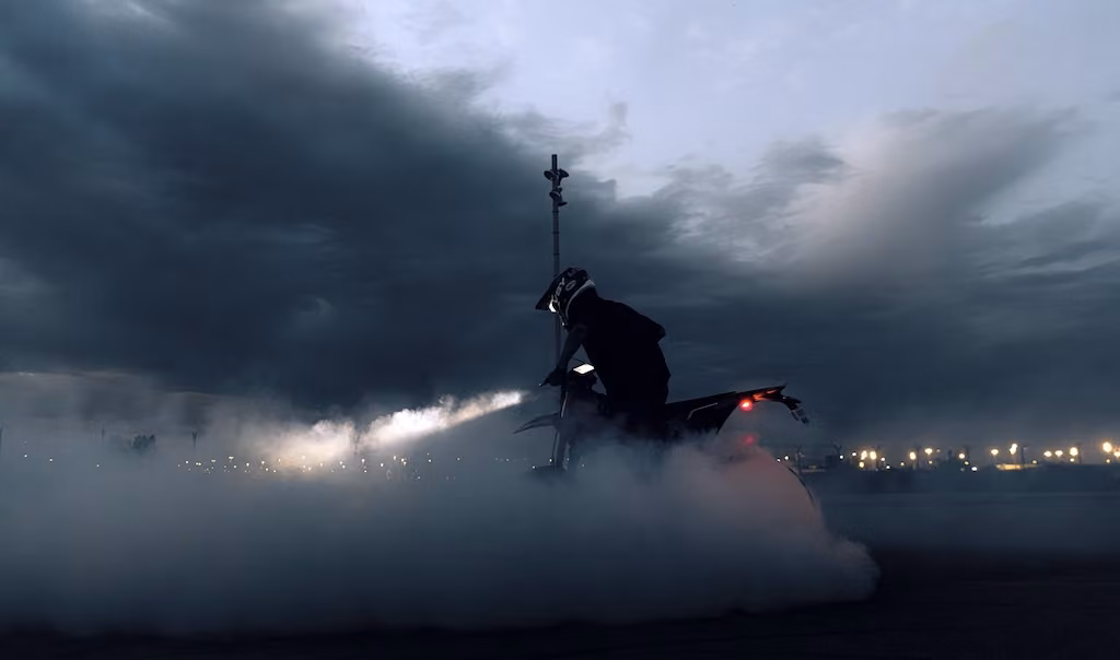 Carlos Sainz Audi R8 LMS-rekordját döntötte meg a Stark elektromos szupermotója