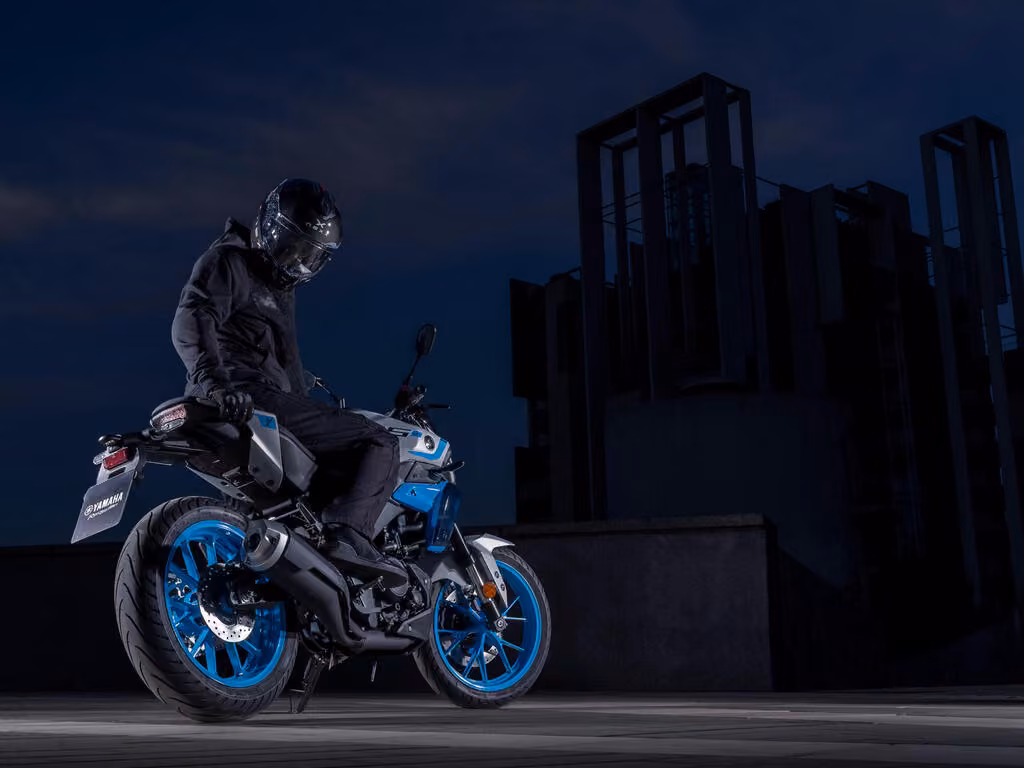 Yamaha MT-125: új dizájnnal, TFT-kijelzővel és VVA-motorral érkezik a kis Hyper Naked 2027-ben Yamaha MT-125: új dizájnnal, TFT-kijelzővel és VVA-motorral érkezik a kis Hyper Naked 2027-ben